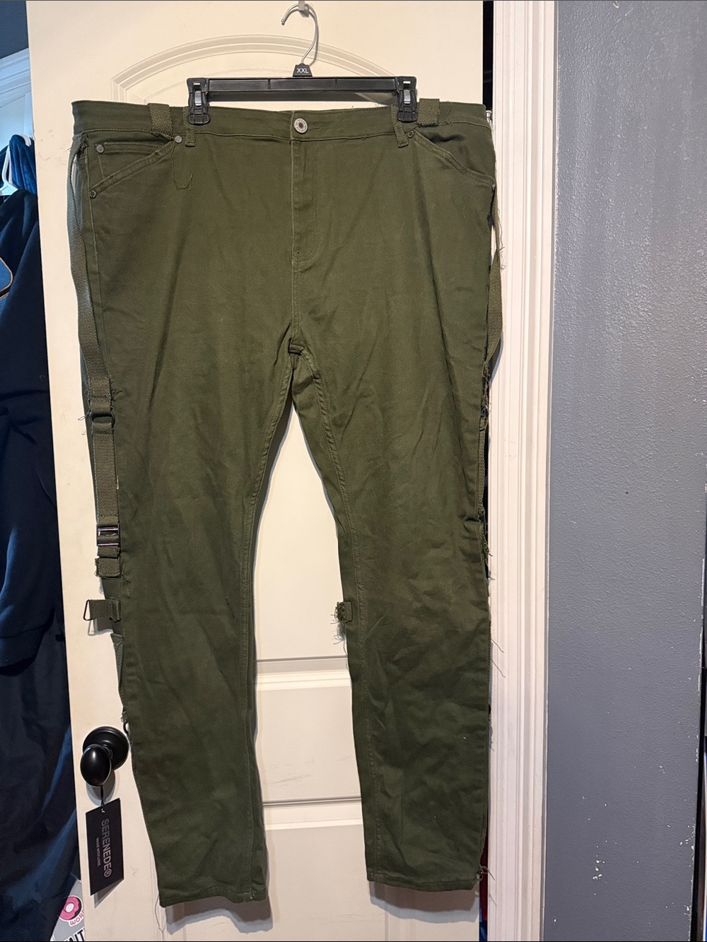 Men's Olive Green Cargo Pants with Side Strap Detail